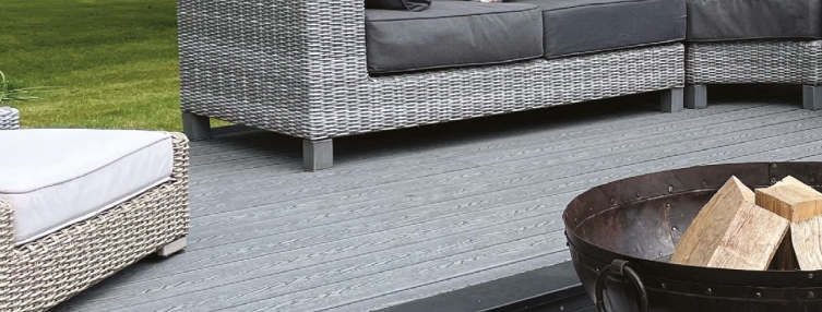 Composite Decking vs. Wood: Understanding the Differences and Making the Right Choice